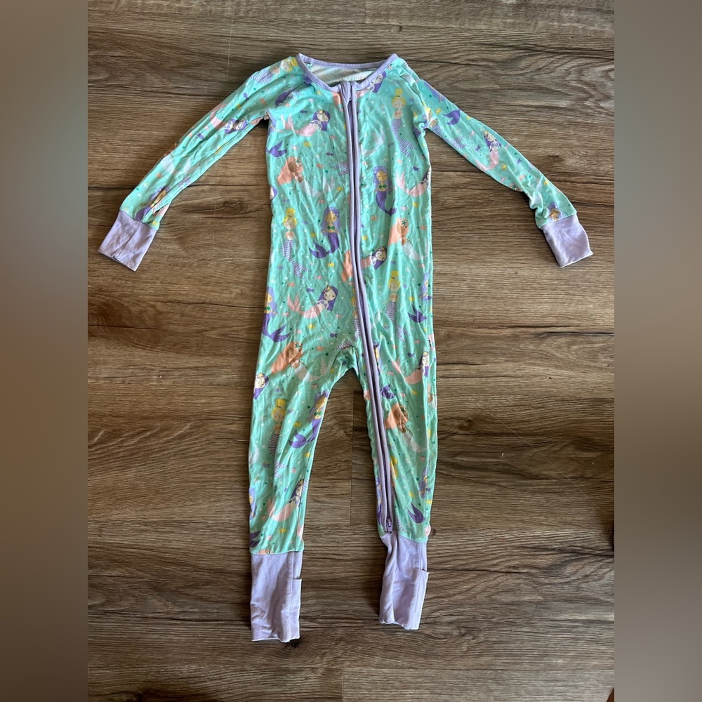 Little sleepies zip romper mermaids 18-24